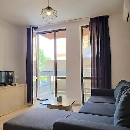 Tarsis Private Apartament-2